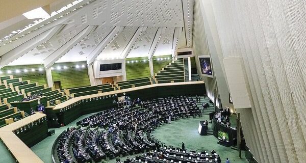 اعلام حمایت ۵۱۷ نماینده ادوار مجلس شورای اسلامی از رئیسی