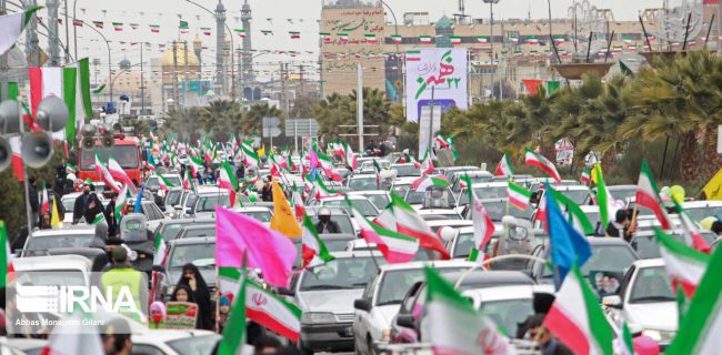 استاندار قم از حضور باشکوه مردم در راهپیمایی ۲۲ بهمن تقدیر کرد