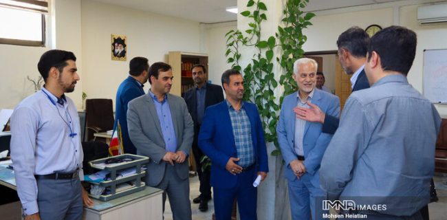 روایتی از بازدید سرزده شهردار به منطقه ۸ اصفهان