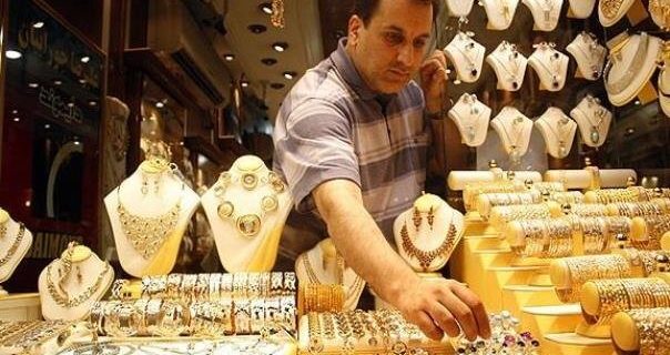 ادامه برخوردهای قانونی با فروشندگان مصنوعات طلا با عیار پایین