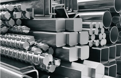 امروز ۱۳ محصول فولادی در بورس کالا عرضه می‌شود