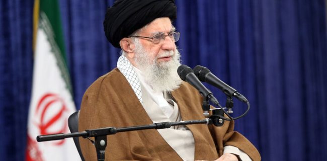 سخنرانی رهبر انقلاب در مراسم سالگرد رحلت امام خمینی (ره) آغاز شد